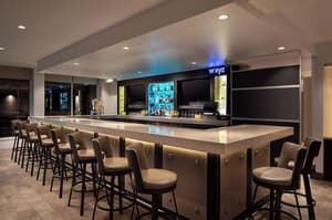 thumbnail: Bar (on property)