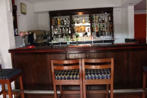 thumbnail: Bar (on property)