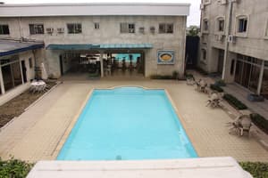 thumbnail: Outdoor pool