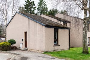 thumbnail: Property entrance