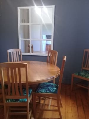 thumbnail: In-room dining
