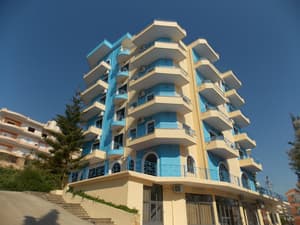 thumbnail: Front of property