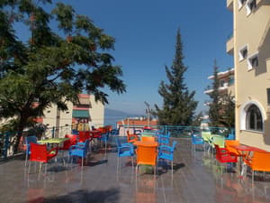 thumbnail: Bar (on property)