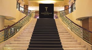 thumbnail: Interior entrance