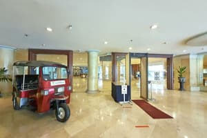 thumbnail: Interior entrance