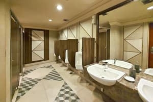 thumbnail: Shared bathroom