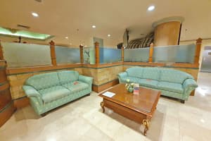 thumbnail: Lobby sitting area