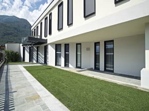 thumbnail: Exterior