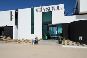 thumbnail: Property entrance