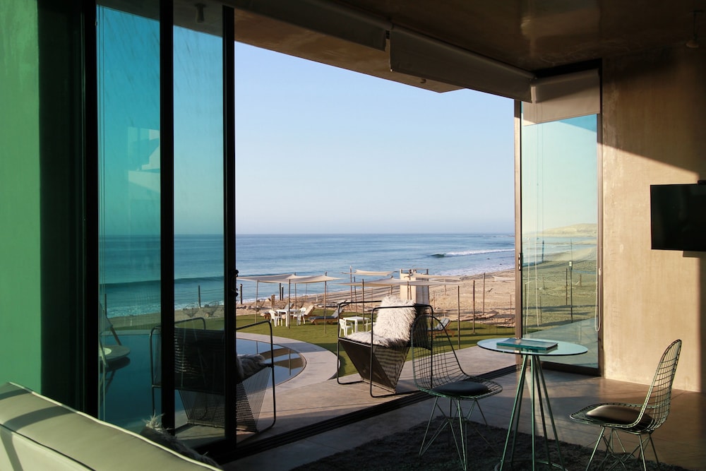 Beach/ocean view
