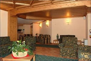 thumbnail: Lounge