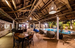 thumbnail: Poolside bar