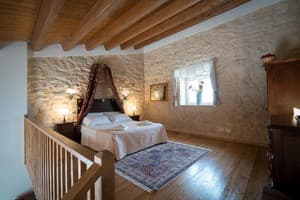 thumbnail: General view