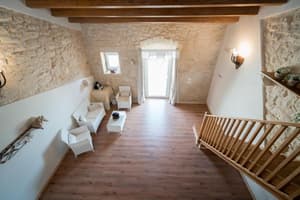 thumbnail: General view