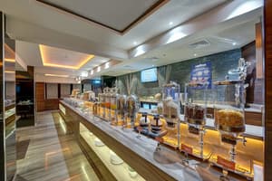 thumbnail: Breakfast buffet