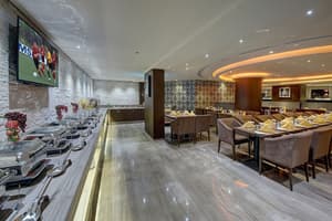 thumbnail: Restaurant