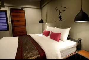 thumbnail: Room