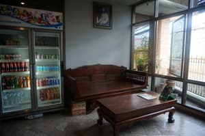 thumbnail: Lobby sitting area