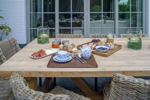 thumbnail: Breakfast area