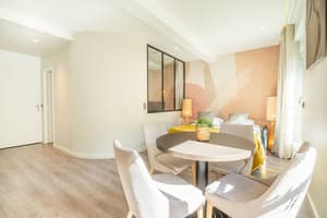 thumbnail: Living area