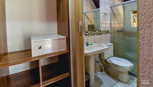 thumbnail: Bathroom