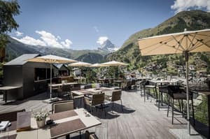 thumbnail: Restaurant