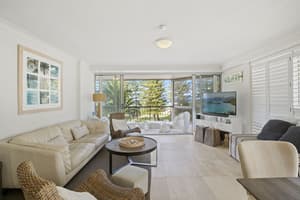 thumbnail: Living area