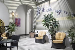 thumbnail: Lobby sitting area