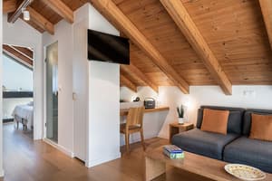 thumbnail: Interior