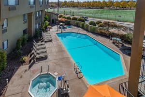 thumbnail: Outdoor pool