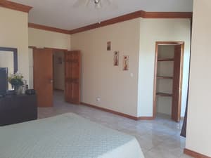 thumbnail: In-room dining