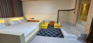 thumbnail: Lobby sitting area