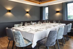 thumbnail: Restaurant