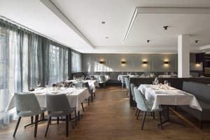 thumbnail: Restaurant
