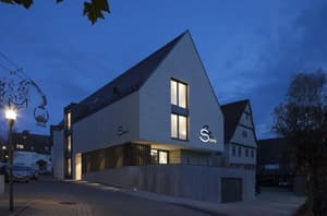 thumbnail: Exterior