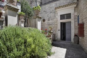 thumbnail: General view