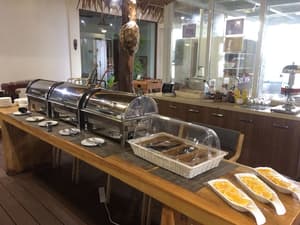 thumbnail: Breakfast area