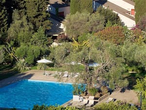 thumbnail: Property grounds