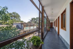 thumbnail: Courtyard view
