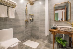 thumbnail: Bathroom