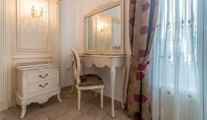 thumbnail: Interior