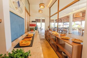 thumbnail: Breakfast area