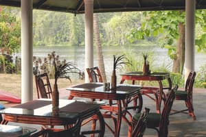 thumbnail: Outdoor dining
