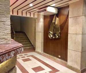 thumbnail: Interior entrance