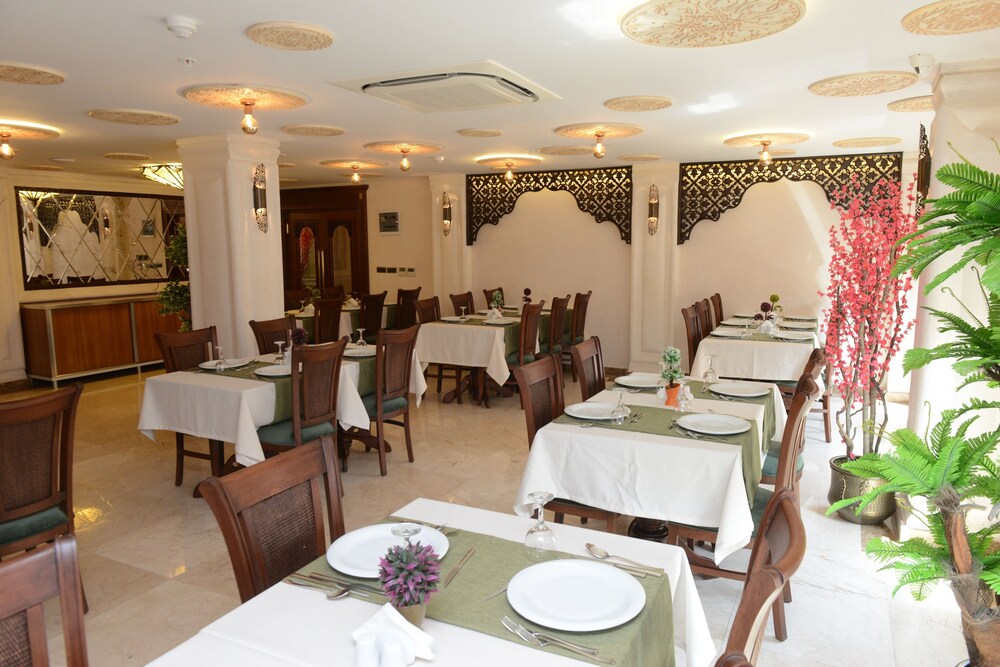 Restaurant-cafeteria
