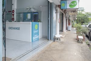 thumbnail: Property entrance