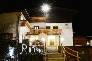 thumbnail: Front of property