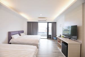 thumbnail: Room