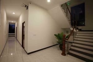 thumbnail: Staircase
