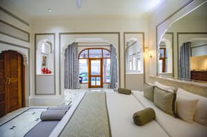 thumbnail: Front of property